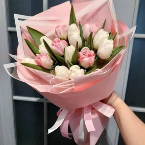 Букет из пионовидных тюльпанов