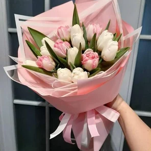 Букет из пионовидных тюльпанов